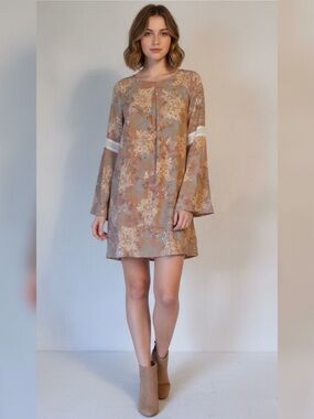 Honey Punch Boho Long Flared Sleeve Floral Shift Lined Dress SZ M